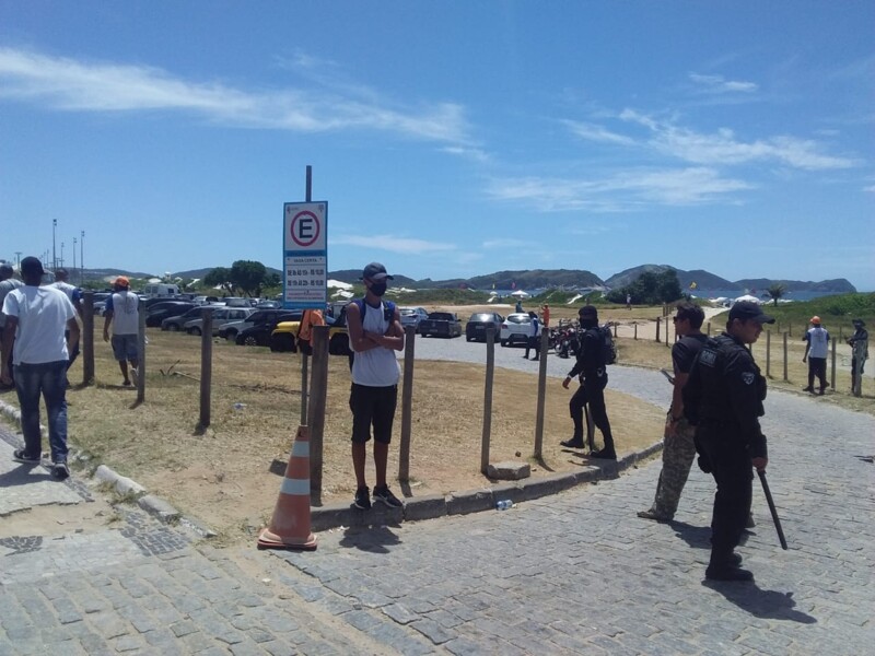 Durante todo o dia as equipes atuaram no estacionamento da Praia do Forte