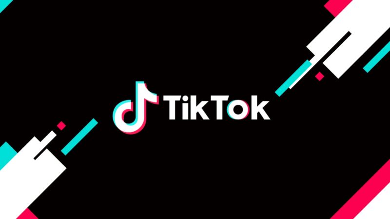 Morte de criança em desafio no TikTok gerou o bloqueio do aplicativo na Itália