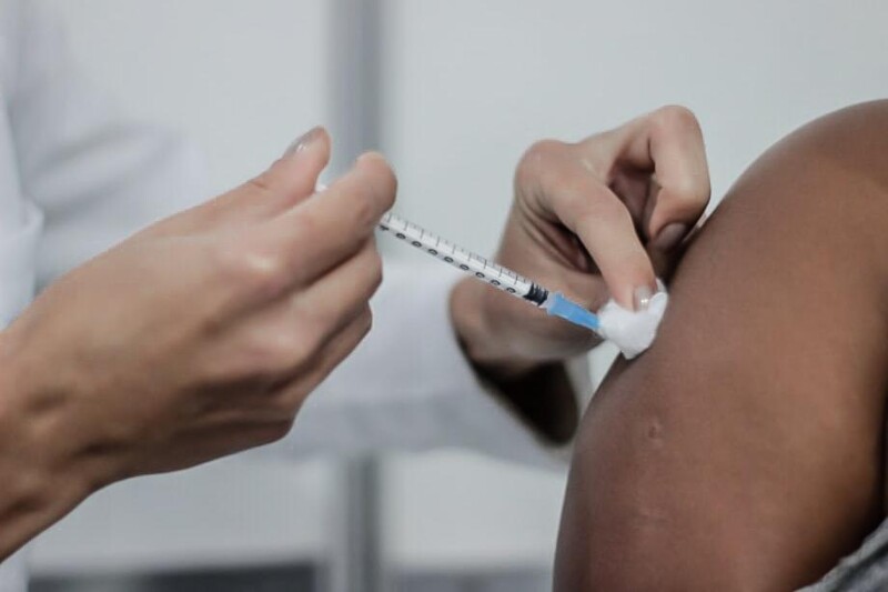 O planejamento será mantido enquanto durarem as doses de vacina enviadas pelo Ministério da Saúde