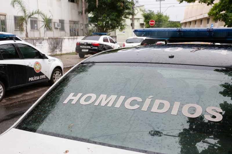 >> Divisão de Homicídios investiga assassinatos em São Gonçalo e Maricá